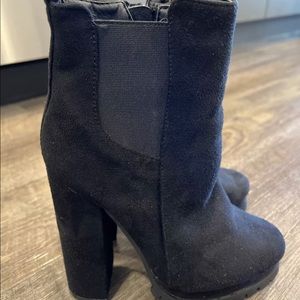 GLAZE WOMEN'S BLACK SIDE ZIP HIGH HEEL PLATFORM BOOTIES SIZE 10